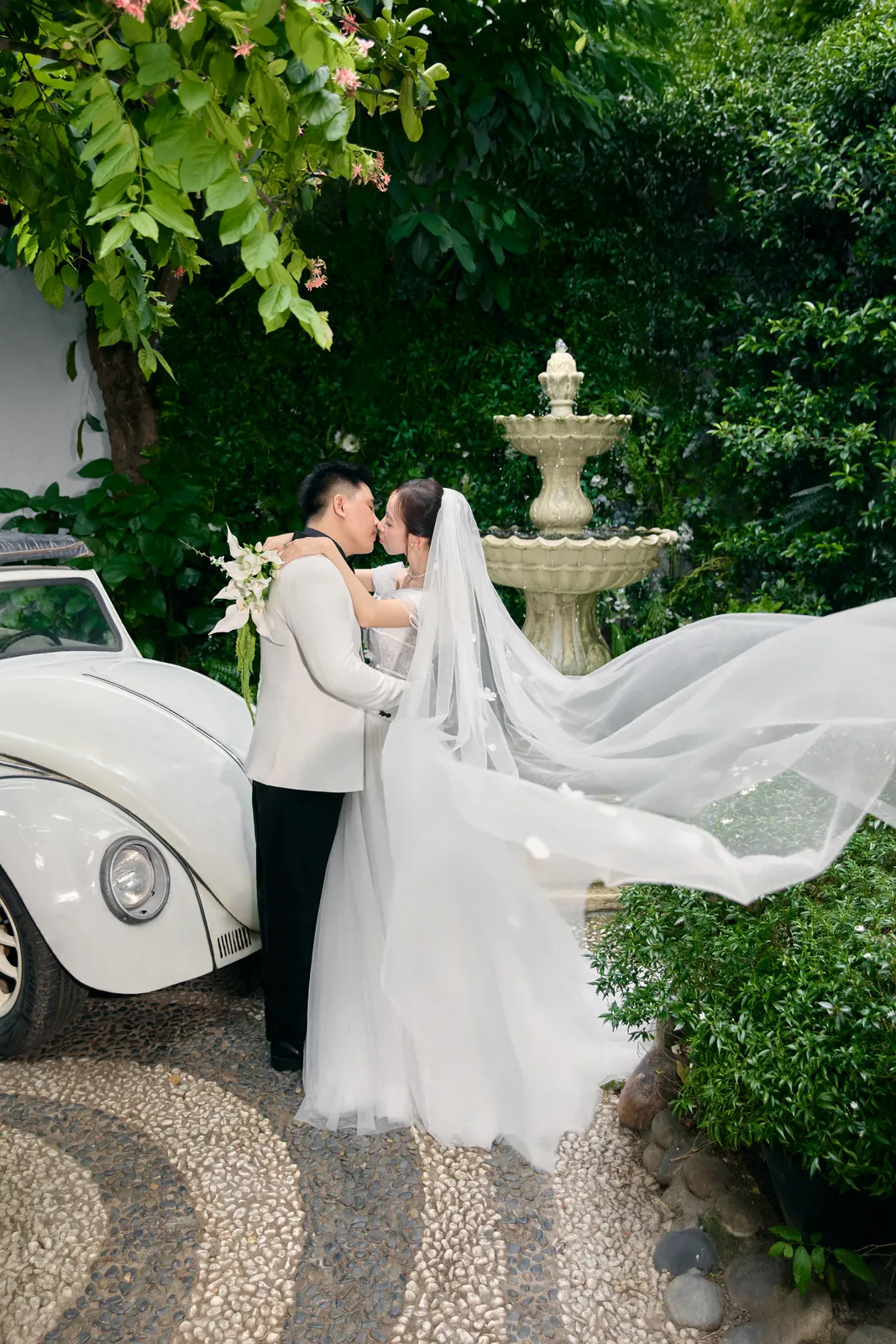 Hữu Vinh & Yến Thi